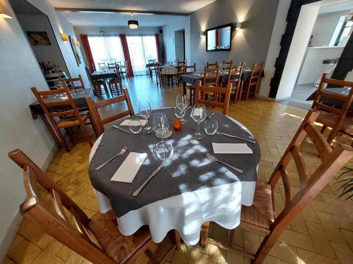 L'Accent - Hotel 2 Etoiles Et Restaurant - Logis Hotels Astaffort Eksteriør billede