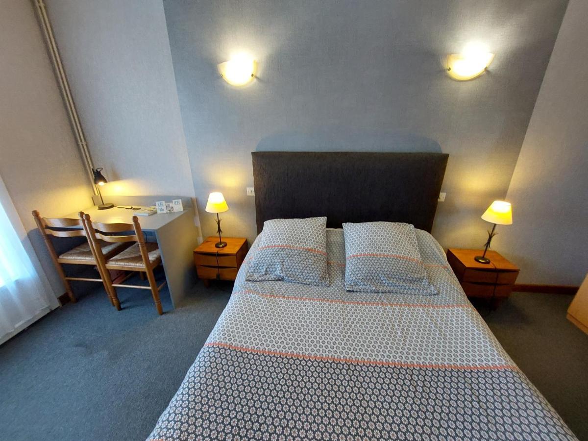 L'Accent - Hotel 2 Etoiles Et Restaurant - Logis Hotels Astaffort Eksteriør billede