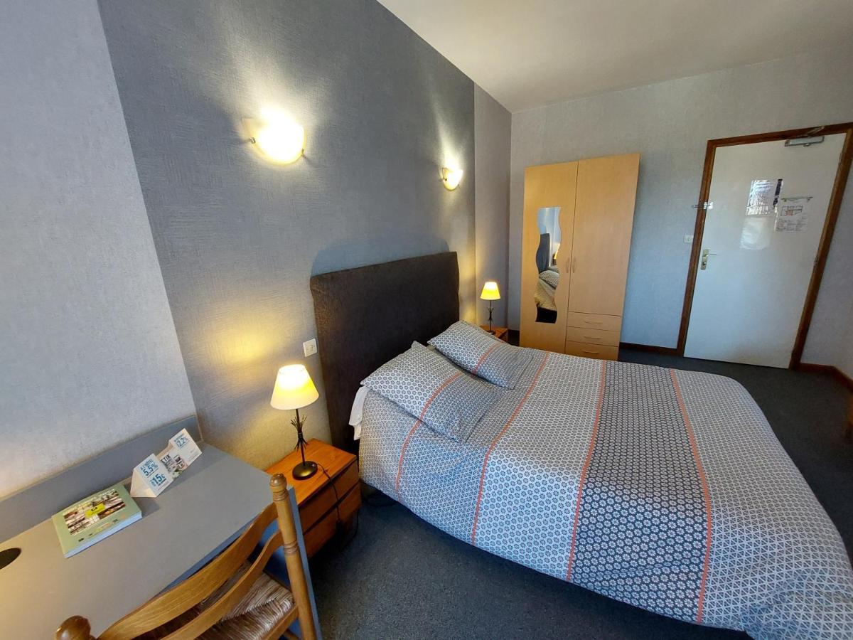 L'Accent - Hotel 2 Etoiles Et Restaurant - Logis Hotels Astaffort Eksteriør billede